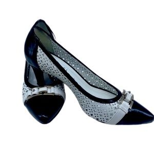 Amalfi by Rangoni ladies heels. Black/White size 7. Made in Italy